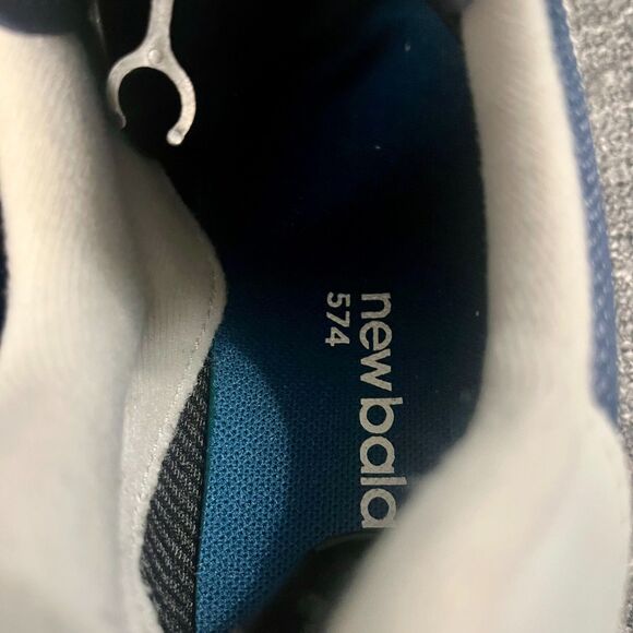 New Balance 574 Core Pack Womens 6 Navy WL 574EVN Athletic Sneakers - Picture 8 of 9